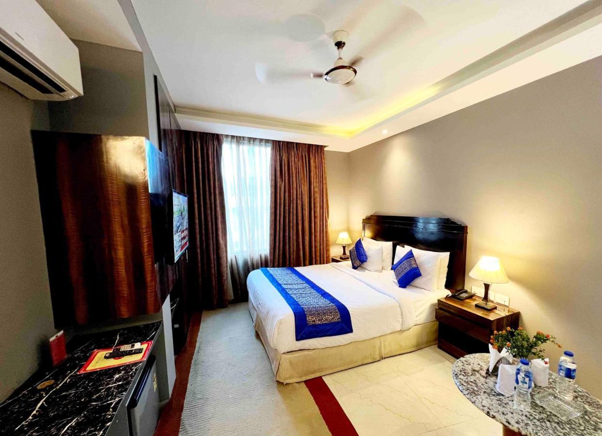 Airport Hotel The Grand Shoba ニューデリー エクステリア 写真